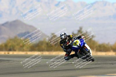 media/Jan-09-2022-SoCal Trackdays (Sun) [[2b1fec8404]]/Turn 14 (10am)/